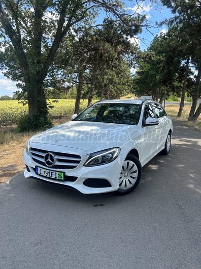 MERCEDES-BENZ 200