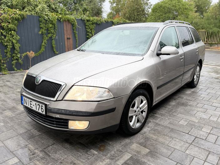 SKODA OCTAVIA 1.6 Ambiente Dual