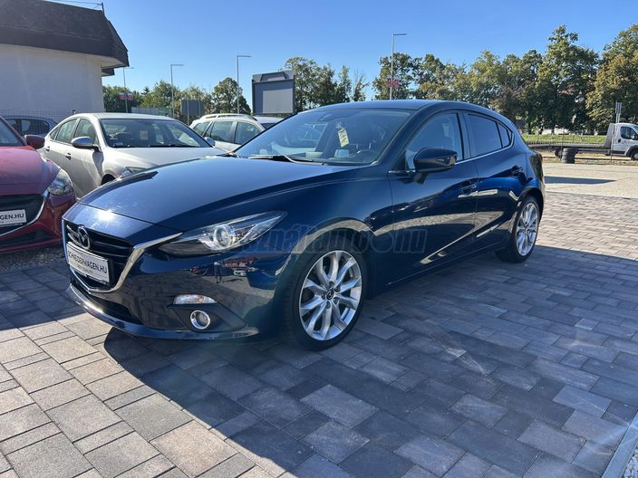 MAZDA 3 Sport 2.0 Revolution