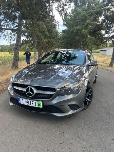 MERCEDES-BENZ 200