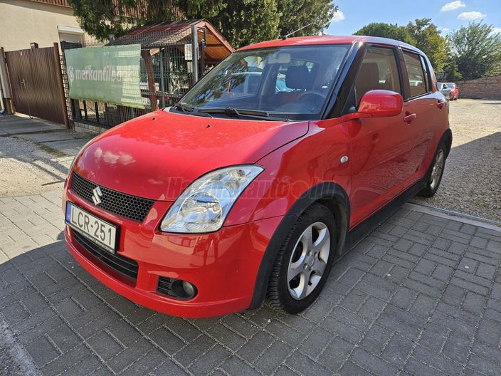 SUZUKI SWIFT 1.3 GLX CD AC Mistic Plus