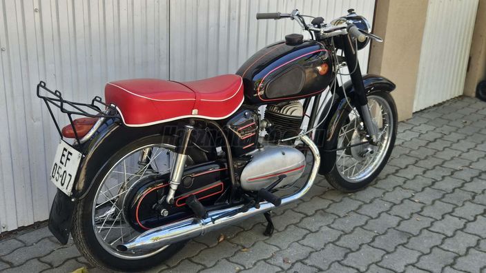 PANNONIA T1