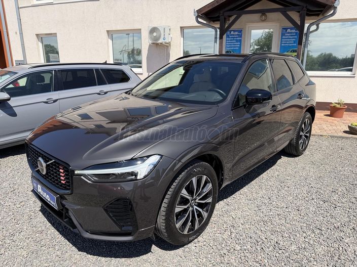 VOLVO XC60 2.0 [B4] MHEV Plus Dark AWD Geartronic