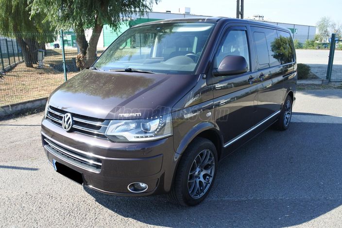VOLKSWAGEN MULTIVAN