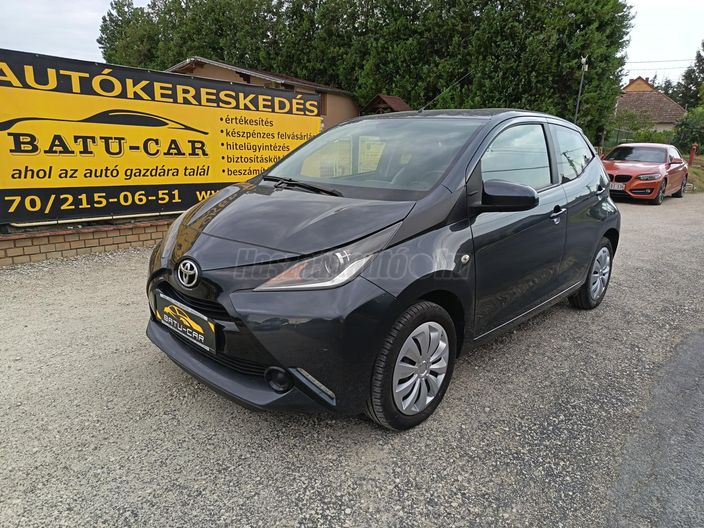 TOYOTA AYGO 1.0 x-cool