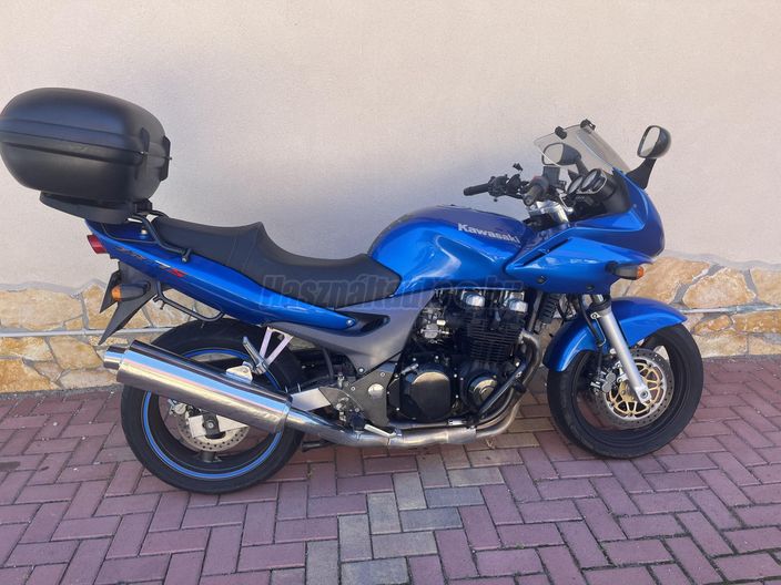 KAWASAKI ZR-7S