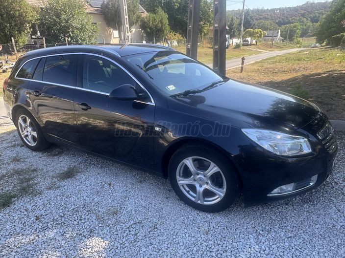 OPEL INSIGNIA Sports Tourer 2.0 CDTI EcoFLEX