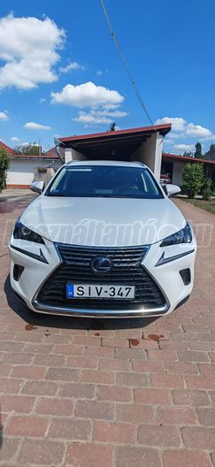 LEXUS NX 300h Prestiege Safety CVT