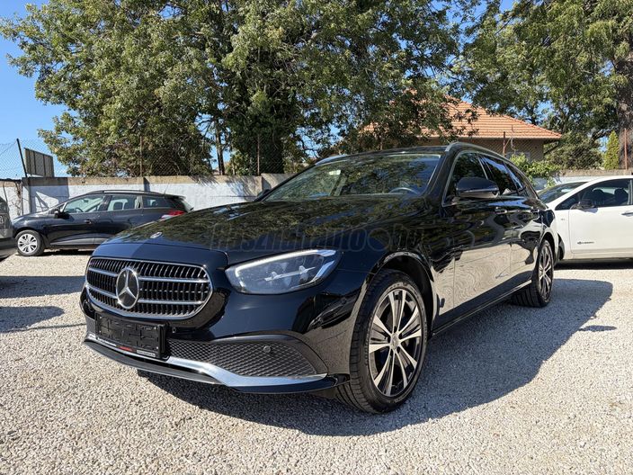 MERCEDES-BENZ E 300 de T 4Matic 9G-TRONIC Plug-in hybrid