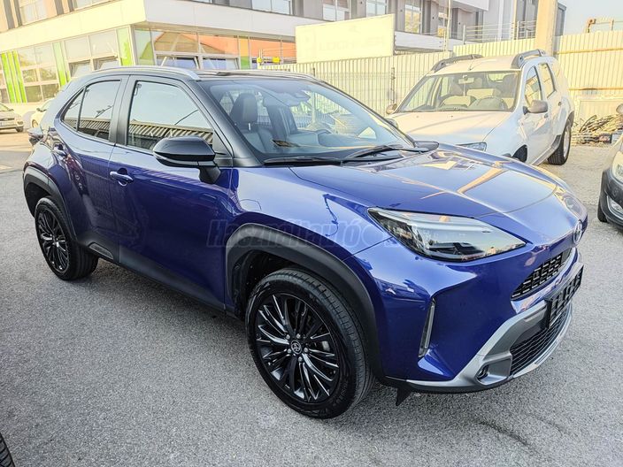 TOYOTA YARIS CROSS 1.5 Hybrid Adventure AWD e-CVT