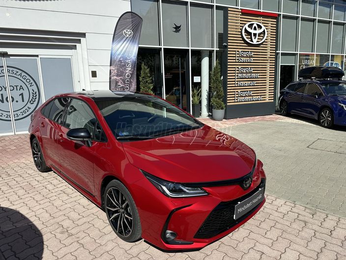 TOYOTA COROLLA Sedan 1.8 Hybrid GR Sport e-CVT