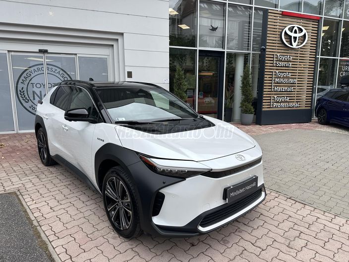 TOYOTA BZ4X Executive