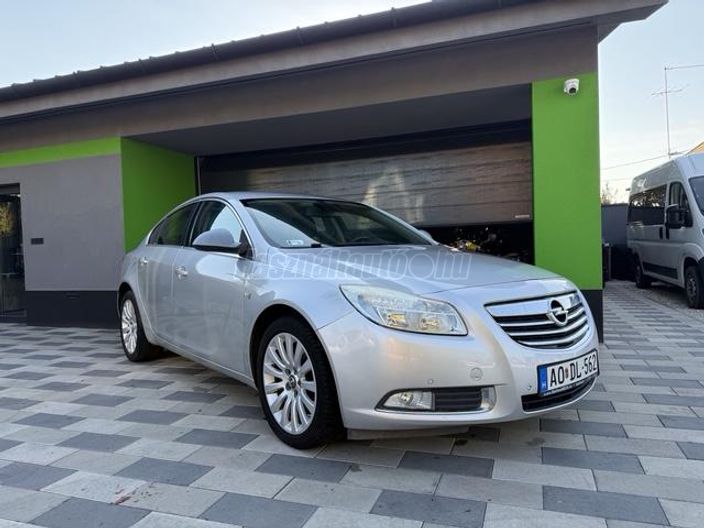 OPEL INSIGNIA 2.0 CDTI Sport (Automata)