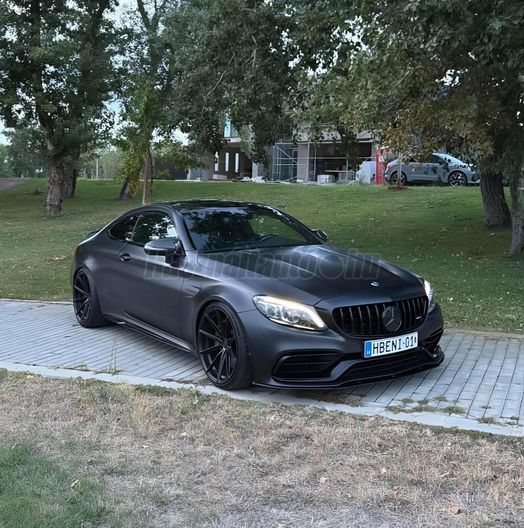 MERCEDES-AMG C 63 9G-TRONIC