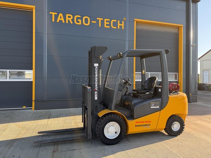 JUNGHEINRICH TFG435 3.5 tonnás triplex 4.5m