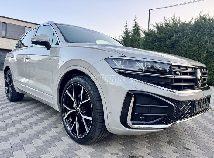 VOLKSWAGEN TOUAREG 3.0 V6 TDI R-Line Final Edition Tiptronic ic