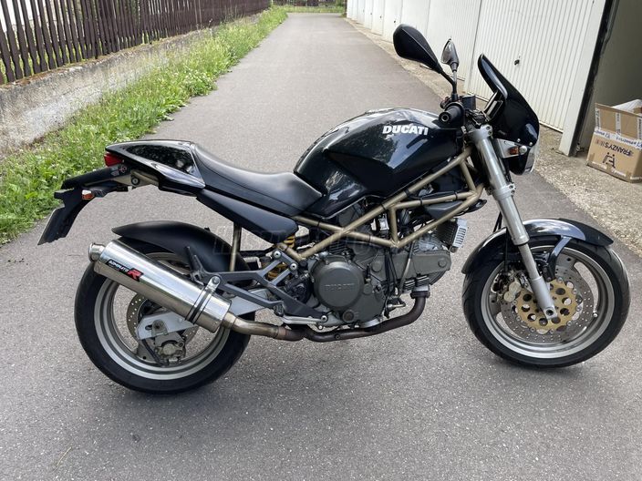 DUCATI MONSTER 750