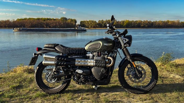 TRIUMPH SCRAMBLER