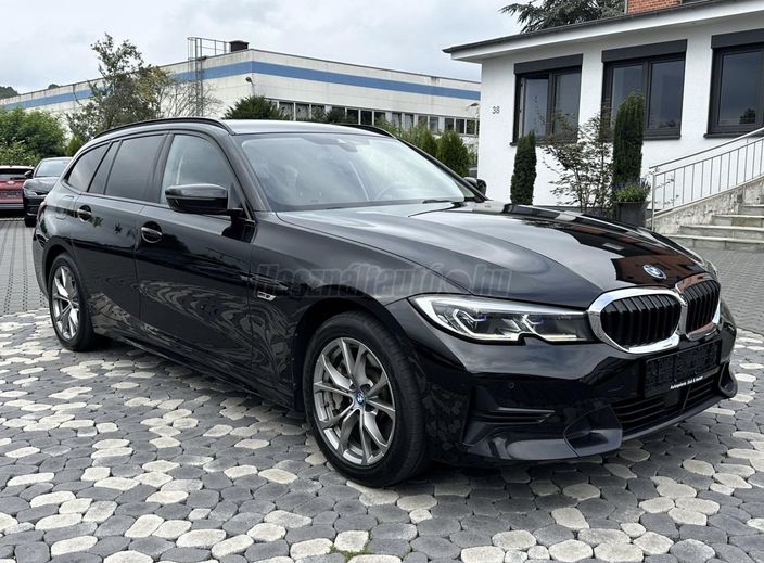 BMW 3-AS SOROZAT 330e Sport (Automata)