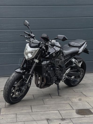 YAMAHA FZ1