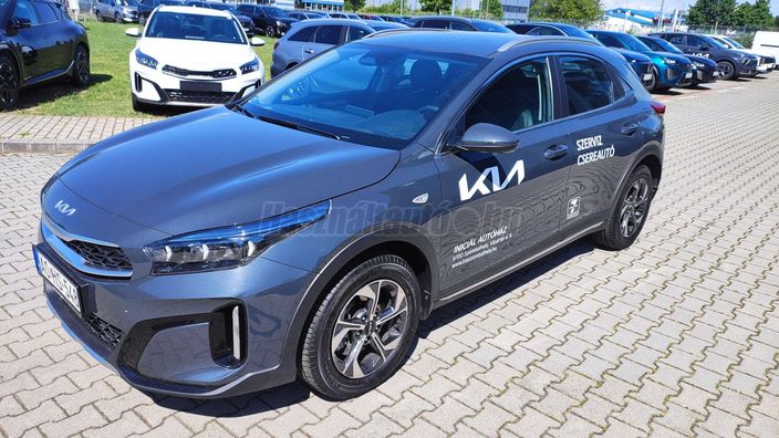KIA XCEED GOLD ADAT 150T AT MY26 automata csereautó + TÉLI GUMIVAL készletről elvihető!