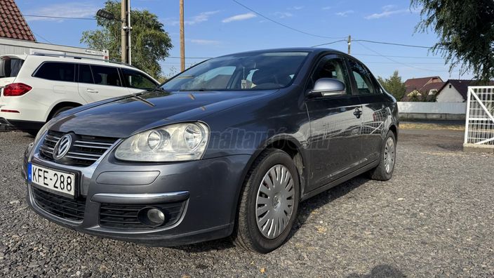 VOLKSWAGEN JETTA 1.6 Comfortline