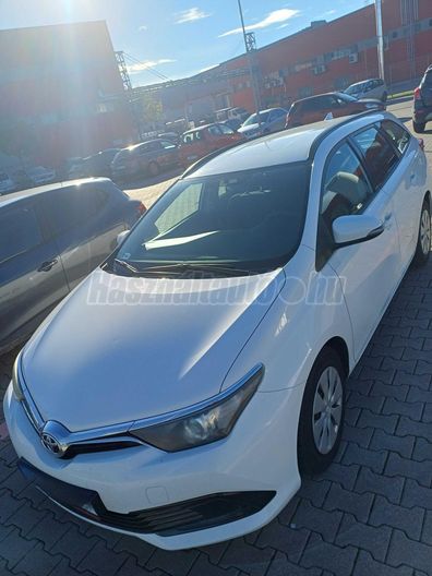 TOYOTA AURIS 1.4 D-4D Live