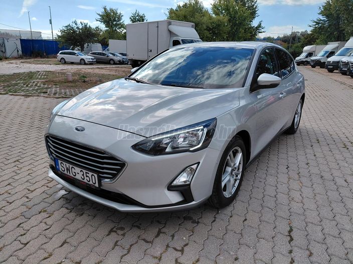 FORD FOCUS 1.0 EcoBoost Titanium