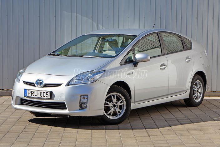 TOYOTA PRIUS 1.8 HSD Sol (Automata)