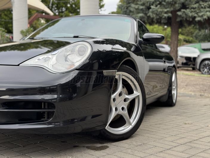 PORSCHE 911 Carrera 4 Cabrio