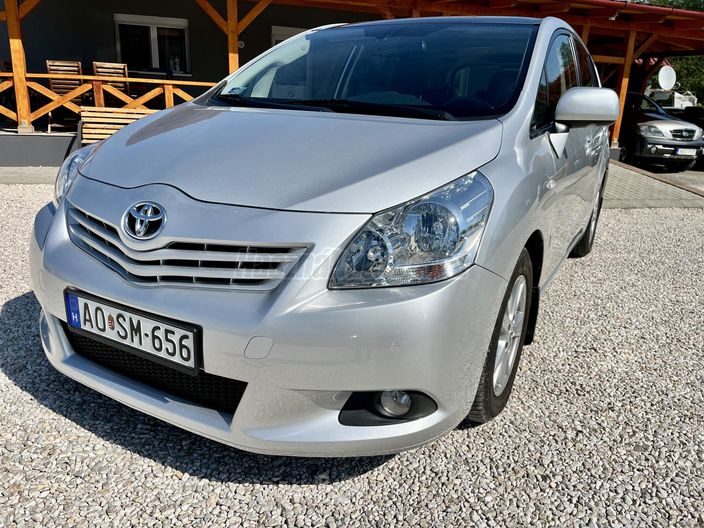 TOYOTA VERSO 1.8 Sol CVT