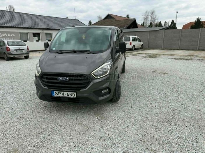 FORD TRANSIT Tourneo Custom 2.0 TDCi 320 L1H1 Titanium (9 személyes )