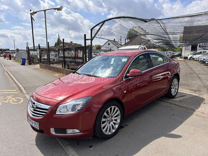 OPEL INSIGNIA 1.8 Cosmo