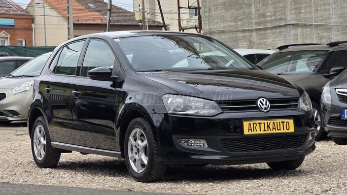 VOLKSWAGEN POLO 1.2 60 Trendline