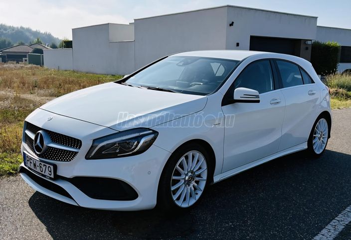 MERCEDES-BENZ A 250 AMG Line