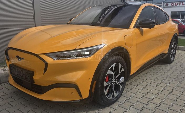 FORD MUSTANG MACH-E Extended range AWD (Automata)