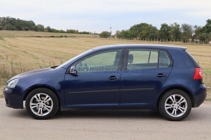 VOLKSWAGEN GOLF V 1.4 Trendline