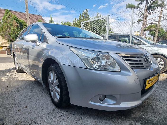 TOYOTA AVENSIS Wagon 2.0 D-4D Sol