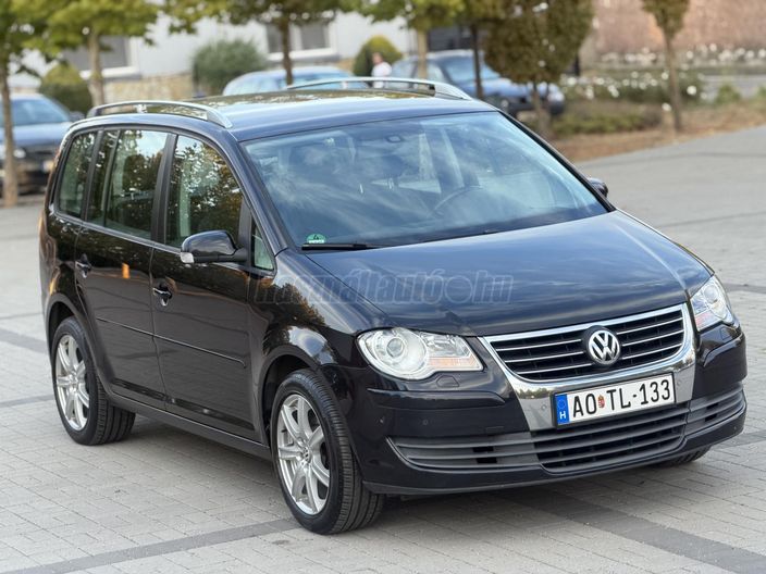 VOLKSWAGEN TOURAN 1.9 PD TDi Conceptline
