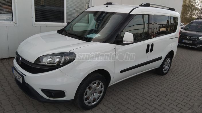 FIAT DOBLO Dobló Panorama 1.4 T-Jet Easy (7 személyes )