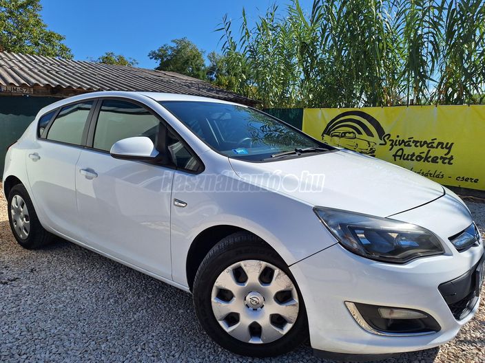 OPEL ASTRA J 1.6 Selection