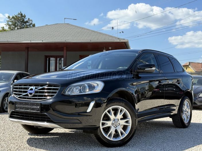 VOLVO XC60 2.0 D [D3] Momentum FWD