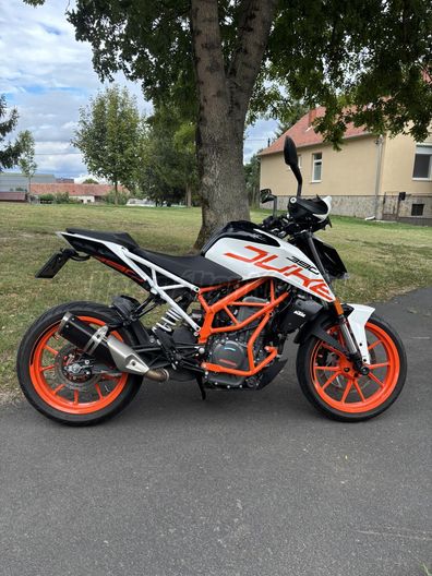 KTM 390 DUKE