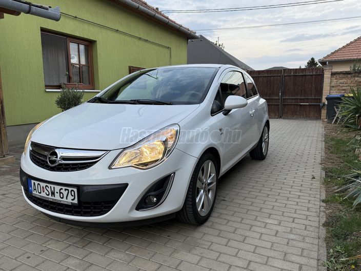 OPEL CORSA D 1.7 CDTI Cosmo