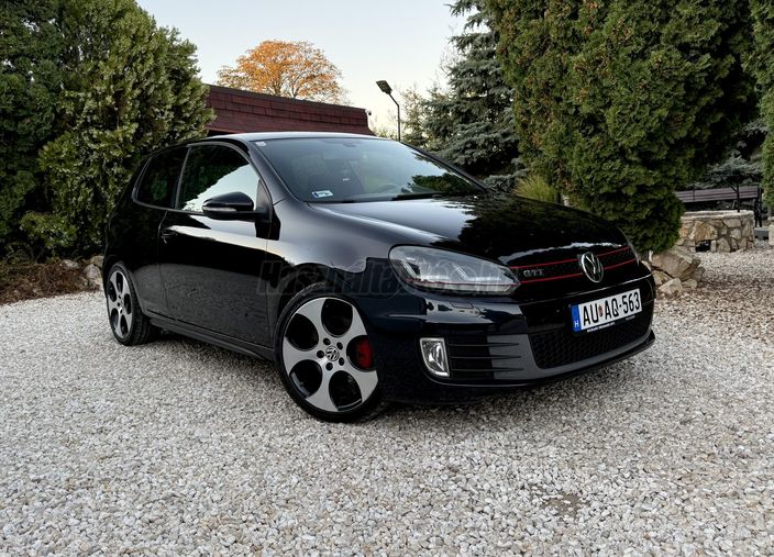 VOLKSWAGEN GOLF VI 2.0 TSI GTI