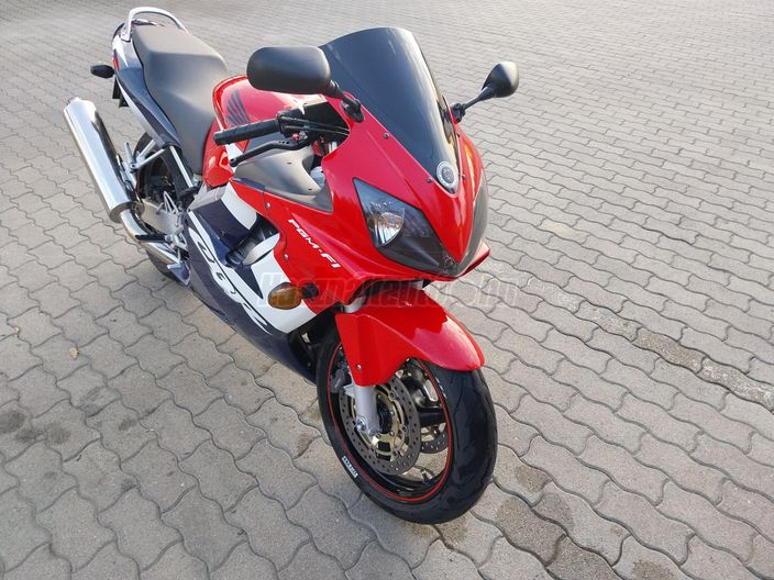 HONDA CBR 600 F4