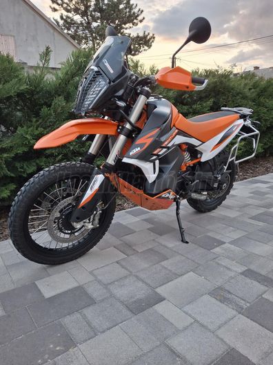KTM 890 ADVENTURE R