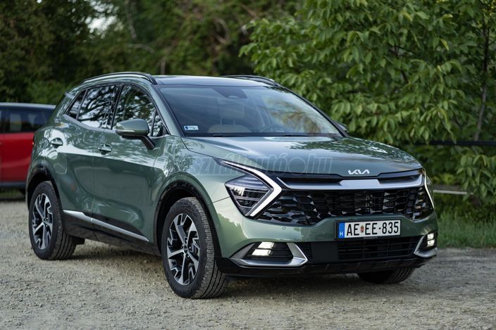 KIA SPORTAGE 1.6 T-GDI PHEV Platinum 4WD (Automata)