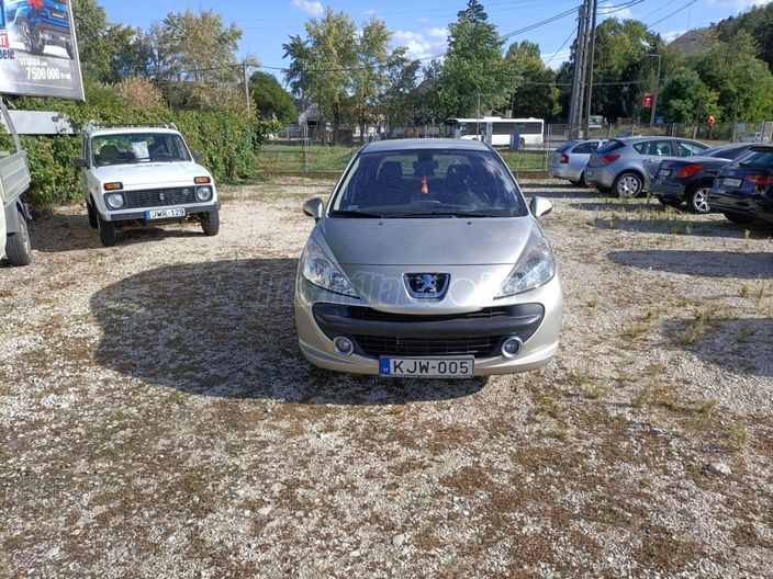PEUGEOT 207 1.6 HDi Sporty