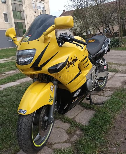KAWASAKI ZZ-R 600